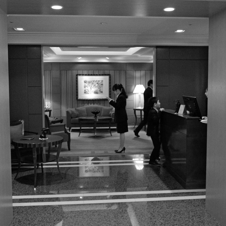 Leica Q  帝国ホテル　レセゾン