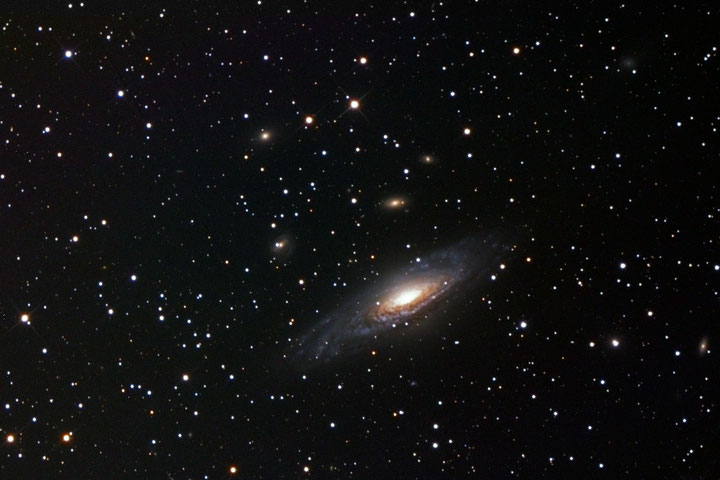Die Galaxie NGC7331 - LUM 10/2017, RGB 10/2017 und 12/2016