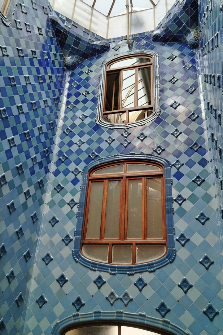 Cour communautaire, Casa Batlló