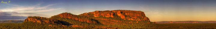 Aussicht auf den "Mount Cahill" bei Sonnenuntergang