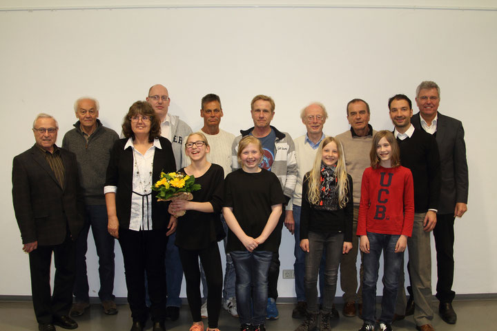 Gruppenfoto der geehrten Sportlerinnen und Sportler