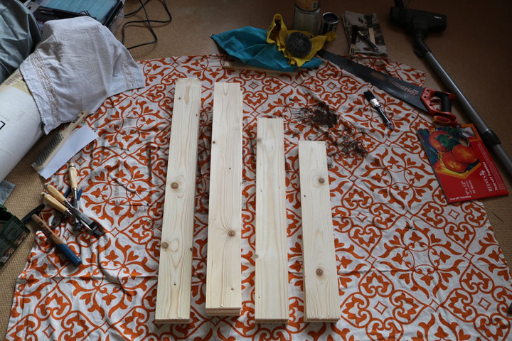 De vurenhouten planken zonder behandeling
