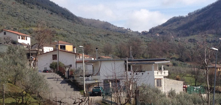 La casa del 67enne di Alatri (foto Marco Del Peschio)