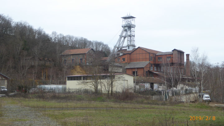 Le chevalement des mines de Saint-Pierre-la-Palud en 2019 (photo : Denise Guicherd)