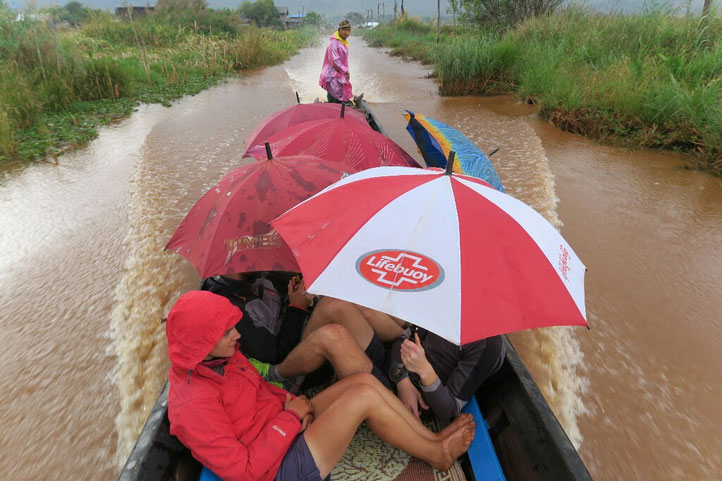 Lac Inle sous la pluie