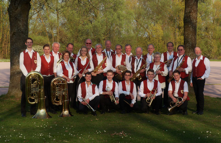 Spielgemeinschaft der Musikvereine Freckenfeld und Büchelberg beim ersten gemeinsamen Konzert im Frühjahr 2016