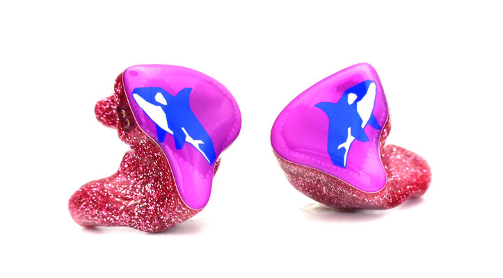 écouteurs in-ear monitors CUSTOM moulés sur mesure Erdre Audio de couleurs rouge et noir