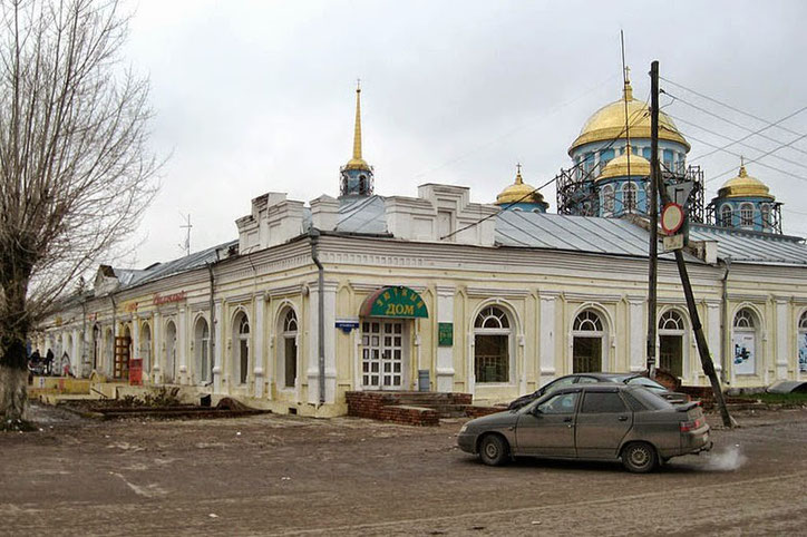 Лебедянь была основана в 1605 году и до наступления советского времени оставалась селом пока не появилось понятие "посёлок городского типа"