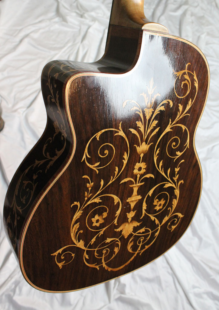 Luthier Luigi Bariselli manouche gypsy jazz django guitar