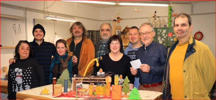 Spendenübergabe der Anti-Rost-Gruppe Herten am 20.12.19 - Foto: Caritasverband, A.Spieckermann