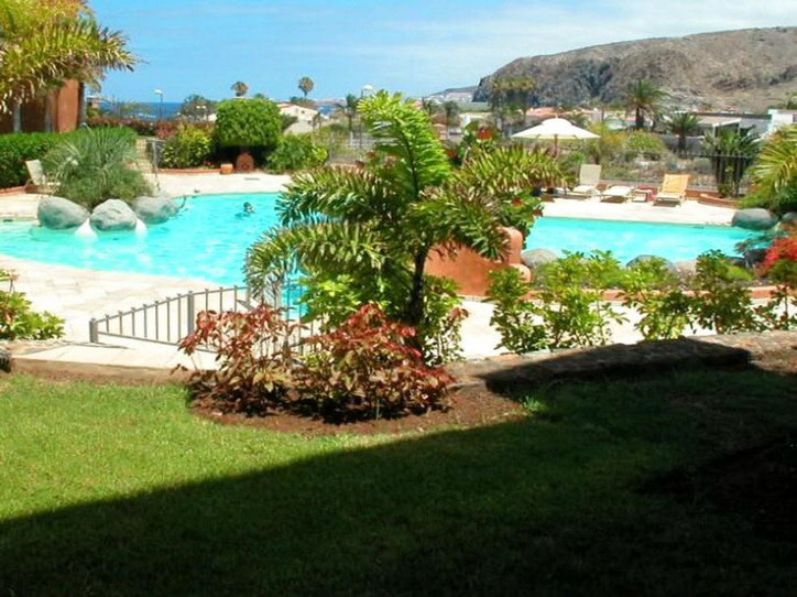 Luxusapartment für Ferienmiete mit beheiztem Pool im Süden auf Tenerife von Palm Mar . 