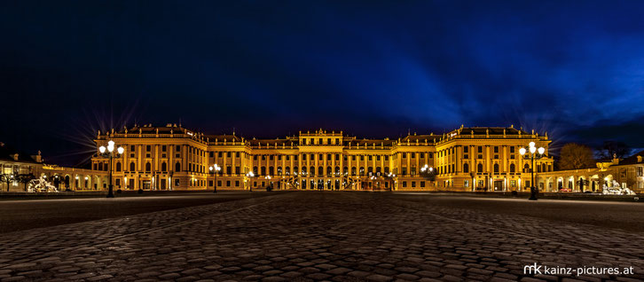 Langzeitbelichtung "menschenleer",  10 Sekunden ND Filter 0,9, Canon 5D Mark II, 16mm, ISO 100, 10" bei f11