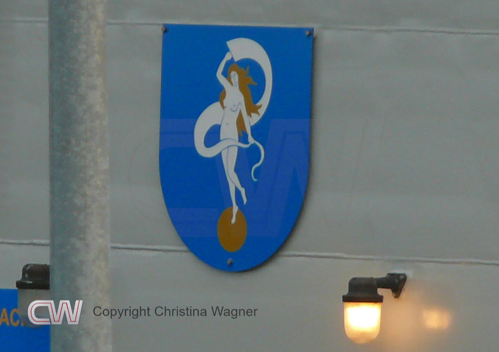 Gückstädter Wappen "Foruna" ziert den Zollkreuzer NIEDERELBE, ex Priwall