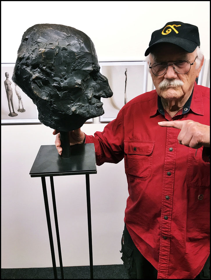 Pedro Meier – Schang Hutter. Oberaargauer Kunstmonat. Räberstöckli Niederbipp. Bronzebüste Gerhard Meier von Schang Hutter. Gruppenausstellung 03.02. - 10.03.2024. Pedro Meier Artist, Writer, Lyriker. Bangkok BACC, Visarte Künstlerlexikon SIKART Zürich