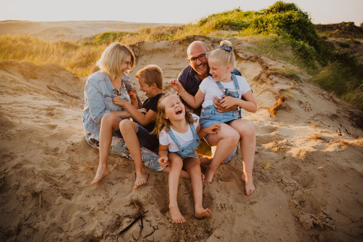 familie fotografie fotosessie gezin eerste stapjes kleuter fotograaf Gent