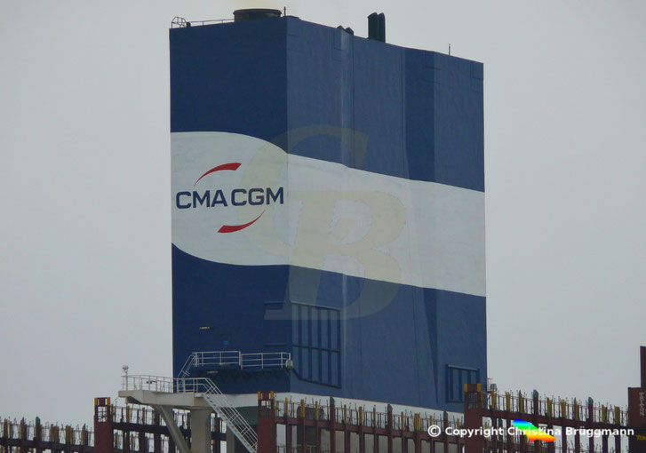 APL SINGAPURA, Schornstein mit Scrubber