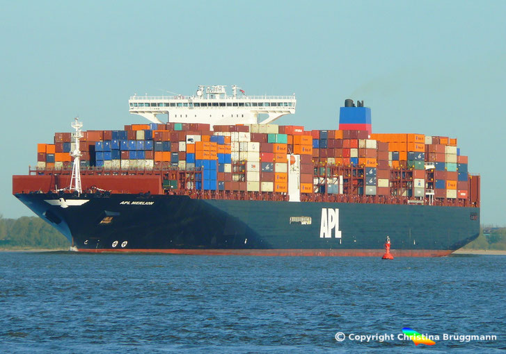 Containerschiff APL Merlion