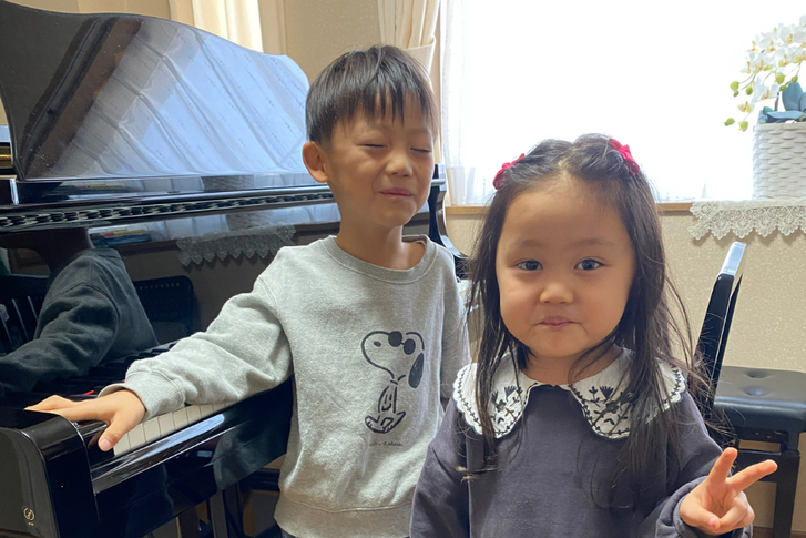 愛知県岡崎市のピアノ教室-yuri piano studio こどものレッスン 兄弟姉妹