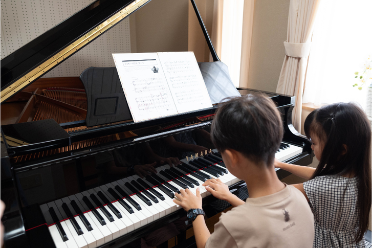 愛知県岡崎市のピアノ教室-yuri piano studio こども ピアノ 連弾