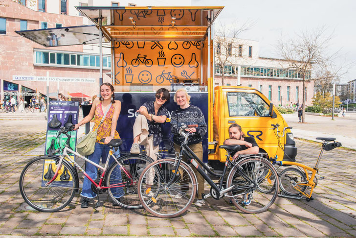 "Selle Royal - Support Cyclists on the Road" geht in ihr sechstes Jahr. Sie streben an, 6000 reparierte Fahrräder zu erreichen. ©
