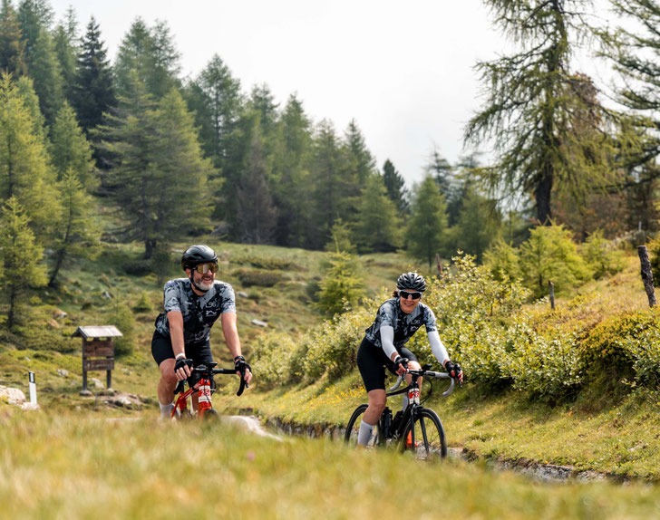 A Valentine’s Day gift idea? Couple registrations for La Stelvio Santini 2026 _photo credit: Giacomo Podetti