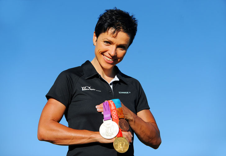 Sabine Spitz mit ihren Medaillen ©Ralf Schäuble