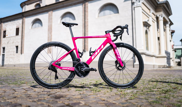 BH Bikes präsentiert zwei Sondereditionen des Ultralight für die Vuelta a España 2025 ©BH Bikes