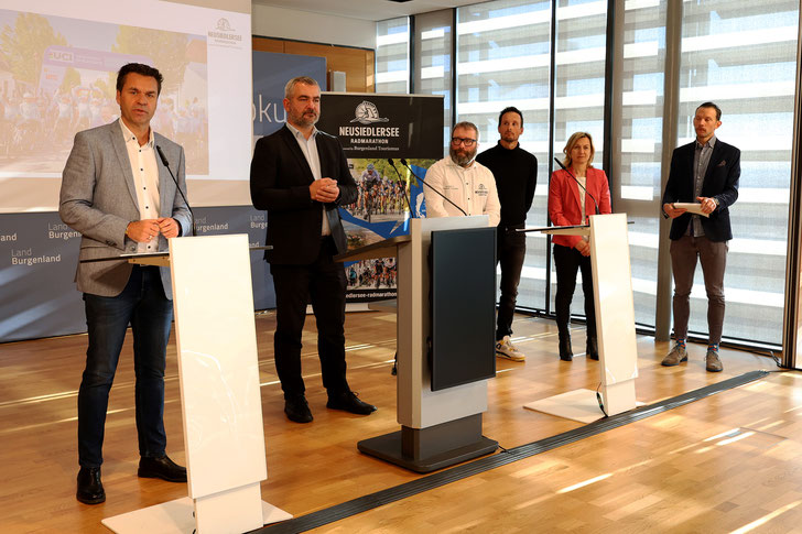 Das Podium bei der WM-Präsentation (© Landesmedienservice Burgenland)