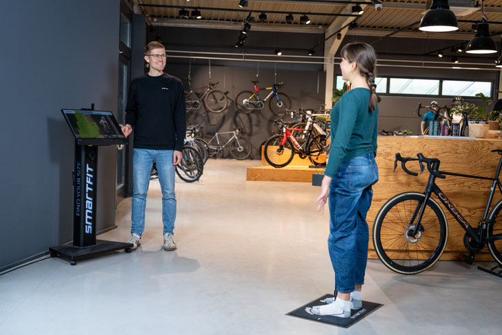 SQlab und Smartfit starten Partnerschaft, die digitale Vermessung, Ergonomie und Fachhandelsberatung erstmals nahtlos miteinander verbindet ©Smartfit