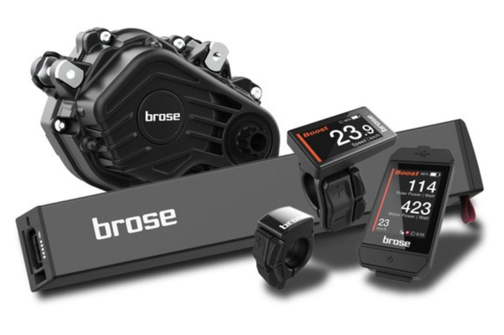 Das neue 48-Volt-System von Brose E-Bike. Der Antrieb Drive³ Peak kommt Mitte 2024 auf den Markt, Bedieneinheiten und Batterie folgen danach (Bildrechte: Brose) 