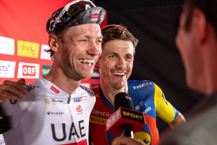 Felix Großschartner und Patrick Konrad im Ziel ©EXPA-Pictures