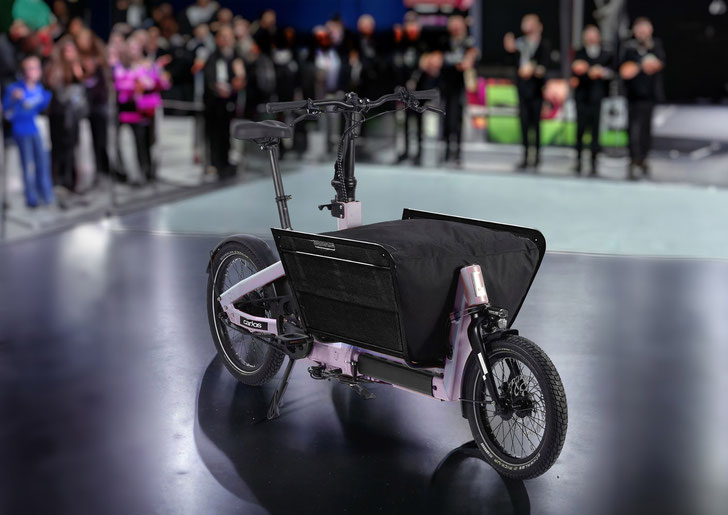 Die Jury des TAIPEI CYCLE SHOW d&i awards 2024 hat entschieden: CARLOS Mobility gewinnt Auszeichnung mit einer Weltneuheit. Hier das CARLOS Modell V.