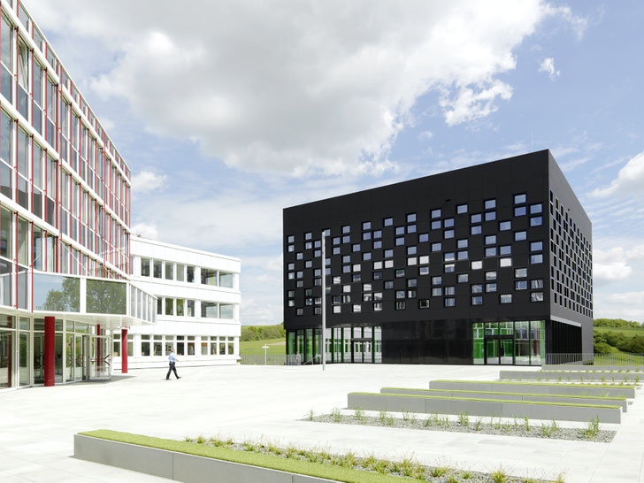 CUBE – Headquarter in Heroldsberg, bei Nürnberg ©Paul Ott