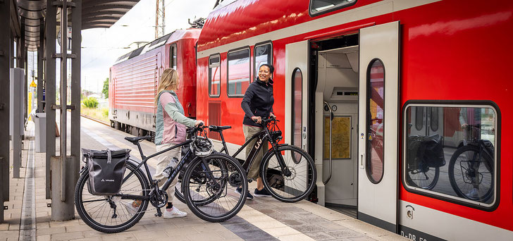 Ein Ausflug mit Fahrrad und Bahn? Mit diesen ADFC-Tipps klappt es ©ADFC