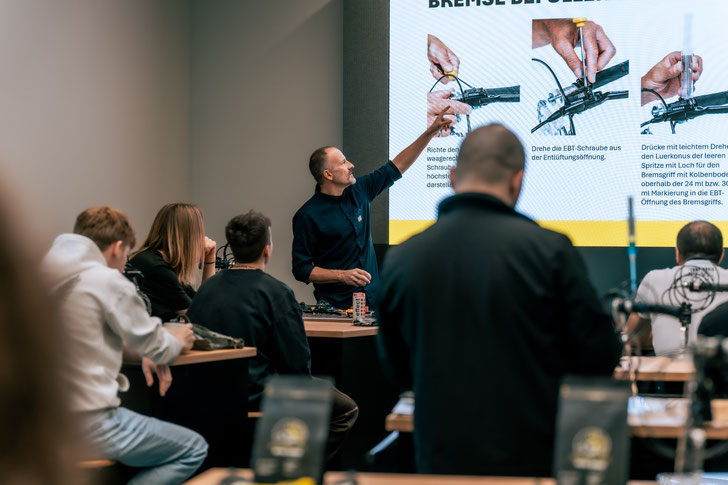 MAGURA Bosch Parts & Services (kurz: MBPS) blickt zurück auf eine erfolgreiche Trainingssaison voller Austausch, Diskussionen und wertvollen Learnings. ©MBPS