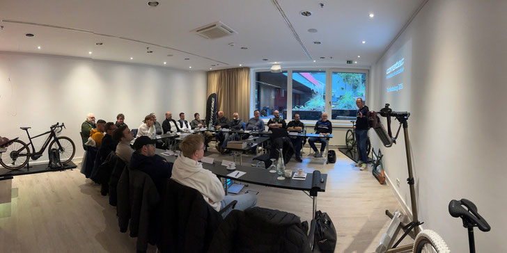 corratec academy: Sechs Tage in zwei Ländern: große Nachfrage nach neuer Workshop-Reihe ©corratec