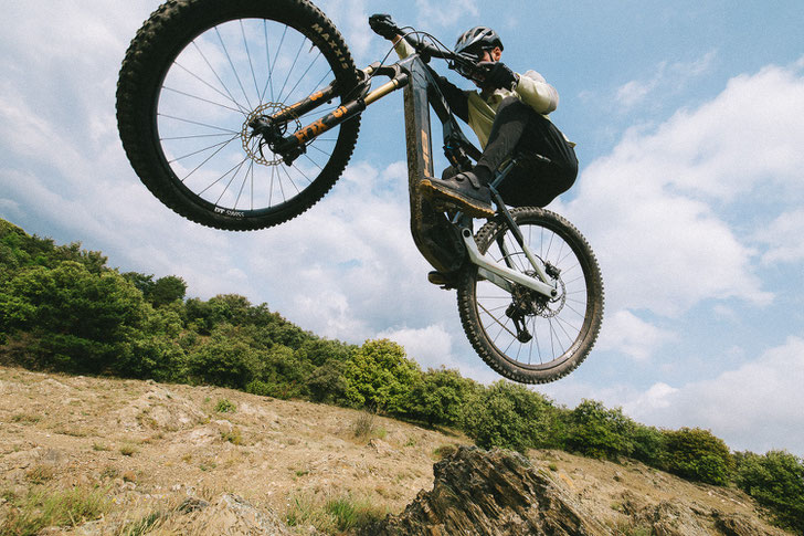 Das iLynx+ NX ist ein Meilenstein für BH und glänzt dank BOSCH Performance Line CX mit voller Power. © BH Bikes