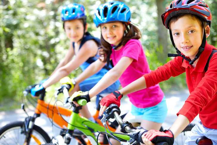  Projekt „Fuß- und fahrradfreundliche Schule – für mehr aktive Mobilität an Schulen“ // Bild von Sylwia Aptacy auf Pixabay