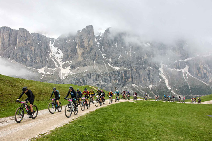 BMW HERO Südtirol Dolomites © Freddy Planinscheck