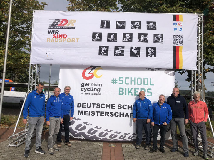 Das Orga-Team rund um die 7. Deutsche Schulmeisterschaft MTB ©AktionFahrRad
