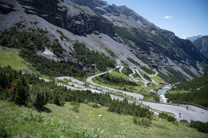 LaStelvioSantini celebrates 200 years of the Stelvio Pass ©