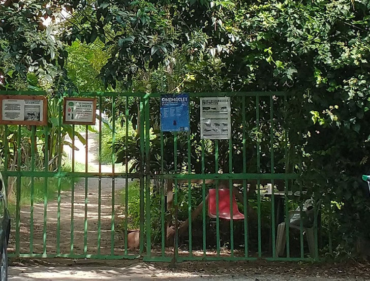 Entrada al Centro Social Ocupado Anarquista en Benimaclet, Valencia. Las alquerías afectadas se encuentran en el entorno del PAI de Benimaclet, colindante con la Ronda Norte de Valencia.