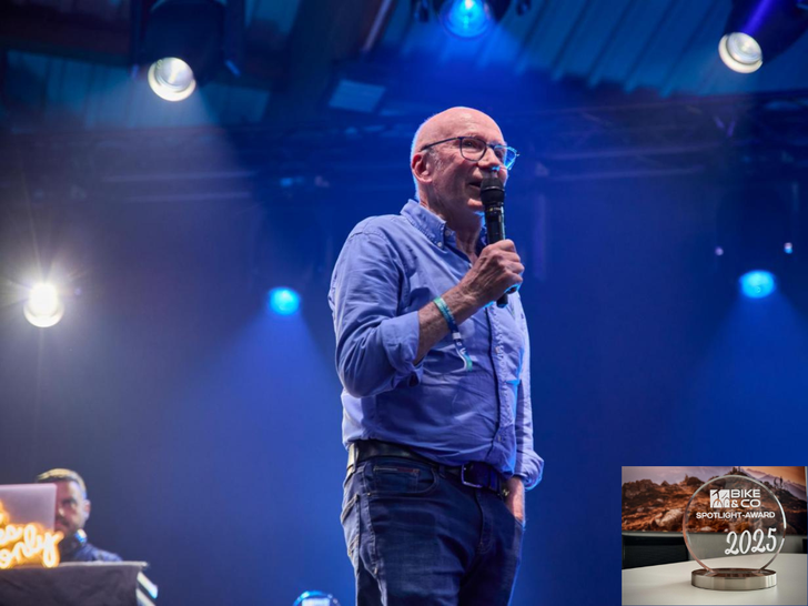 Wolfgang Renner mit Spotlight-Award geehrt ©MCG