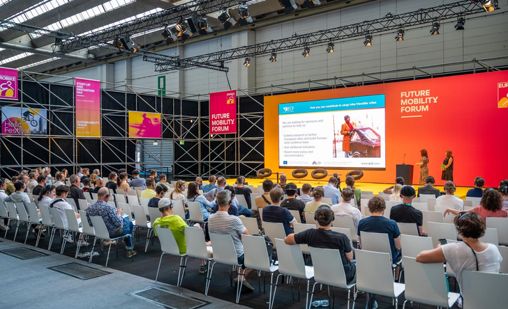Konferenz- und Netzwerkprogramm während der drei Fachbesuchertage ©fairnamic