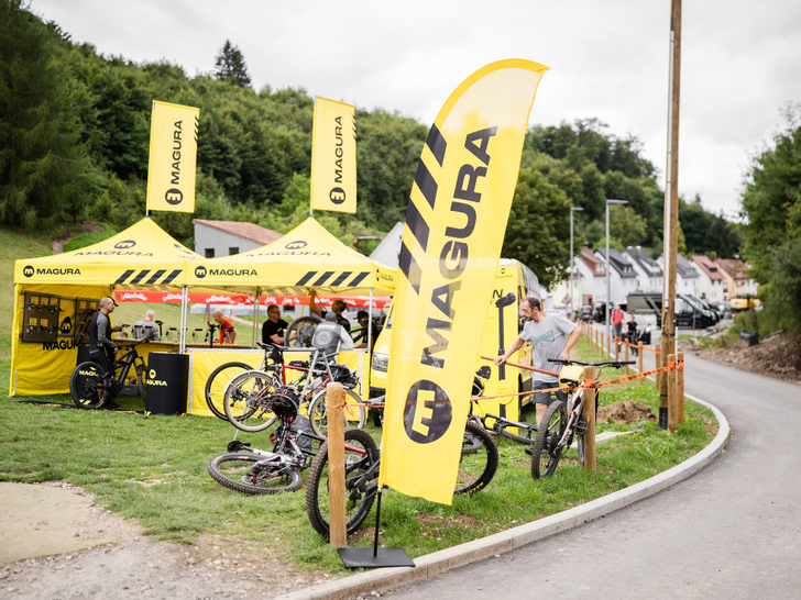 MAGURA bei der „Brakes & Bites“ Bikepark Tour 2026 ©Magura