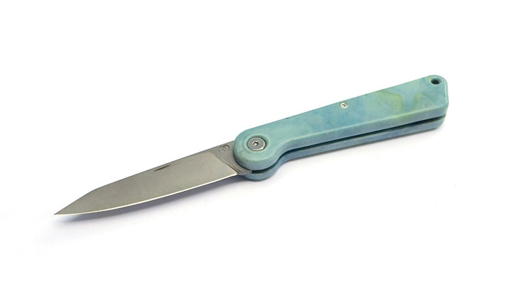 Facto, Messermanufaktur, Recyclingmesser, nachhaltige Messer, Messerdesign, Carbonstahlmesser, bunte messer, plastikmesser, nachhaltige Produkte