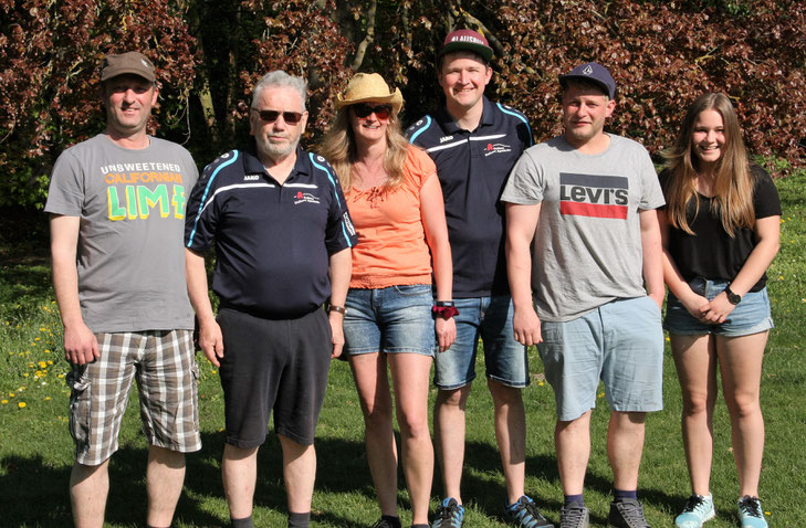 2. Platz der Bezirksliga Ostbayern 2018 - Nitschke Lisa - Gammer Rosi - Deuringer Karl - Gammer Andy - Lößl Karlheinz - Schambeck Sebastian. Auf den Bild fehlt Bauer Konrad.