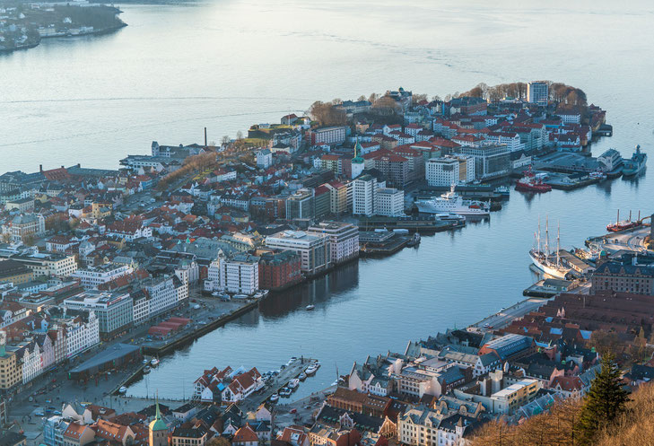 Bergen vom Aussichtsberg Fløyen gesehen