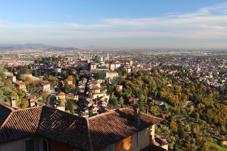 Blick auf Bergamo von oben. Exklusive Genussreise ins Piemont von My own Travel ©My own Travel