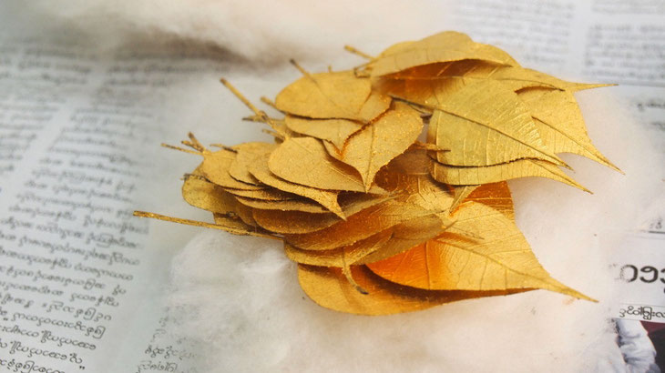 Leaf in gold leaf